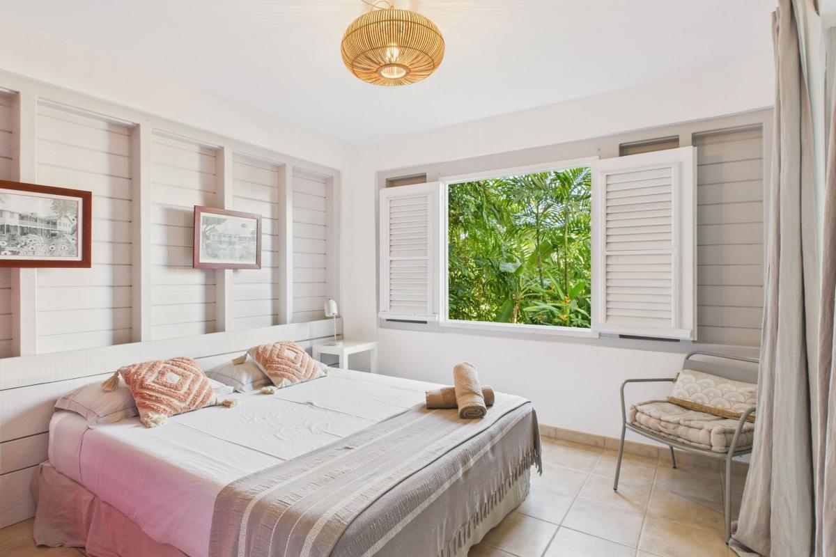 Location villa 6 chambres Anse à l_ane  - chambre 4 bas de villa